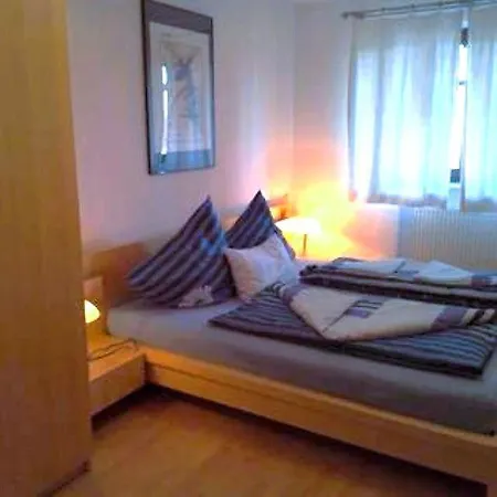 Edle-2zimmer-fewo-55qm-in-graefelfing-bei-muenchen Lägenhet