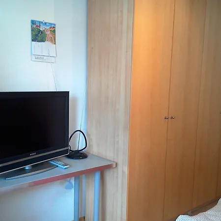 Edle-2zimmer-fewo-55qm-in-graefelfing-bei-muenchen *